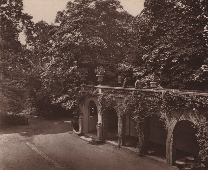 Holland House, London: Terrace over Colonnade, South Side (f/w fotó) alkotó: English Photographer