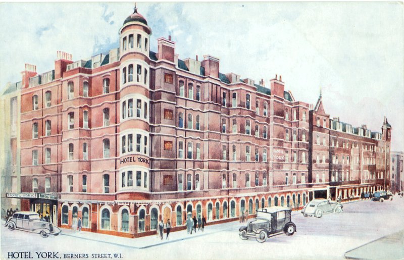 Hotel York, Berners Street, W1 alkotó: English Photographer