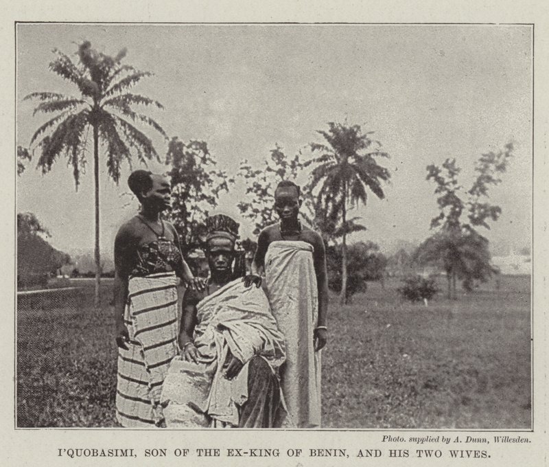 IQuobasimi, Benin volt királyának és két feleségének fia alkotó: English Photographer