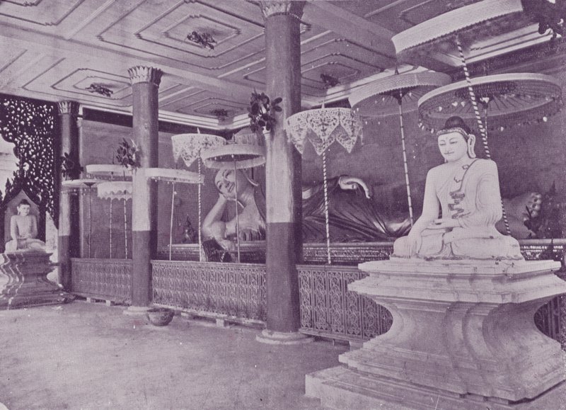 A Pagoda belsejében, Rangoon alkotó: English Photographer