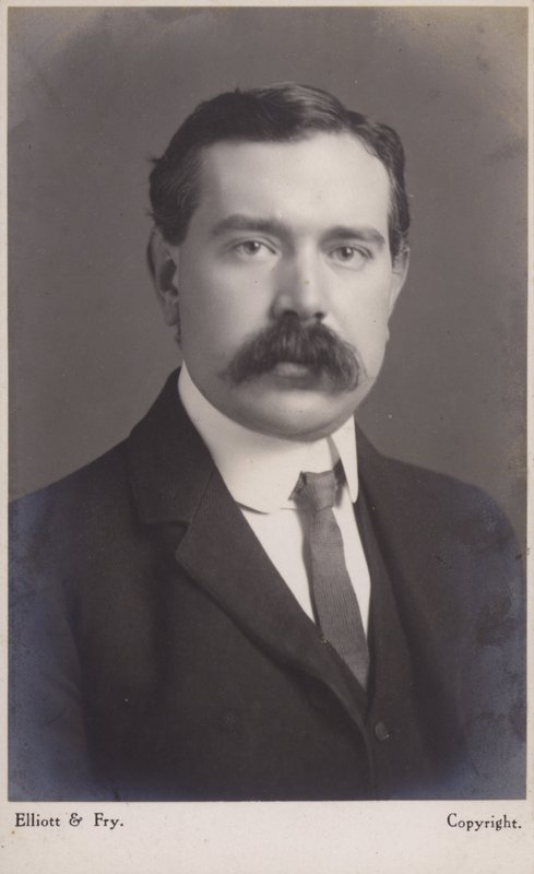 John Ambrose Fleming (1849-1945), angol villamosmérnök és fizikus alkotó: English Photographer