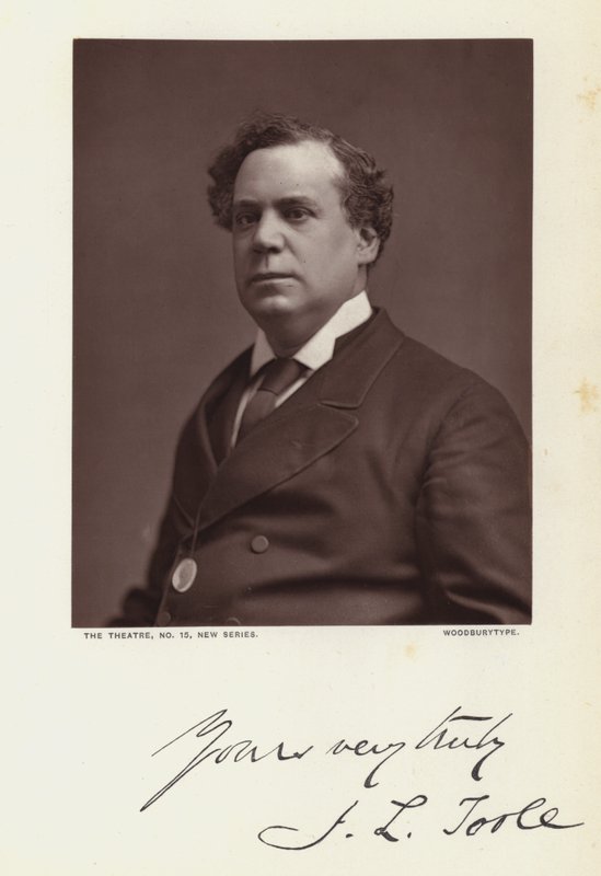 John Lawrence Toole alkotó: English Photographer