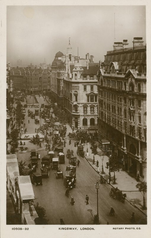 Kingsway, London alkotó: English Photographer