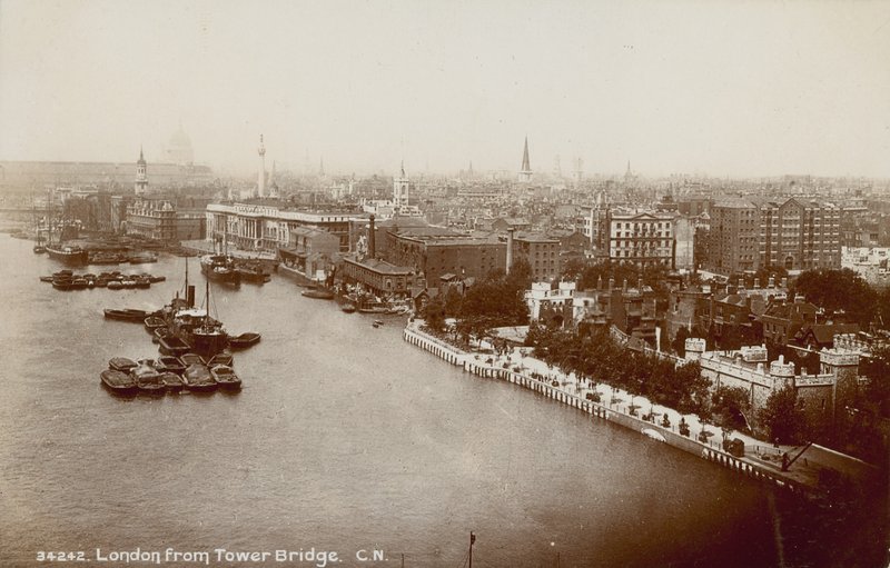 London a London Bridge-től alkotó: English Photographer