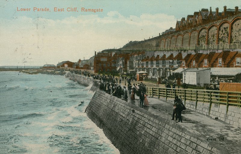 Alsó parádé, East Cliff, Ramsgate. 1913-ban feladott képeslap. alkotó: English Photographer