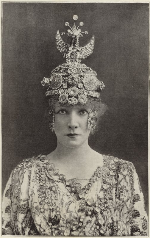 Madame Sarah Bernhardt mint Theodora alkotó: English Photographer