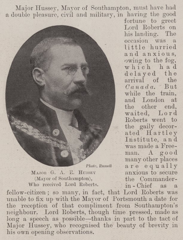 G A E Hussey őrnagy (Southampton polgármestere), aki Lord Robertst fogadta alkotó: English Photographer