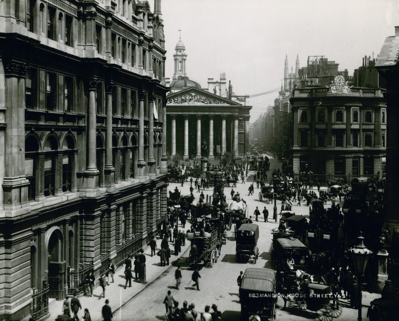 Mansion House Street, London alkotó: English Photographer