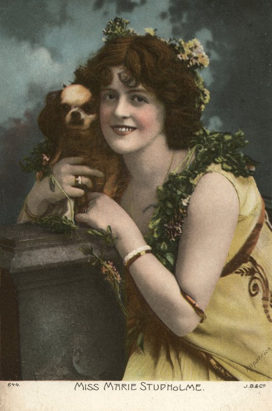 Marie Studholme (színes fotó) alkotó: English Photographer
