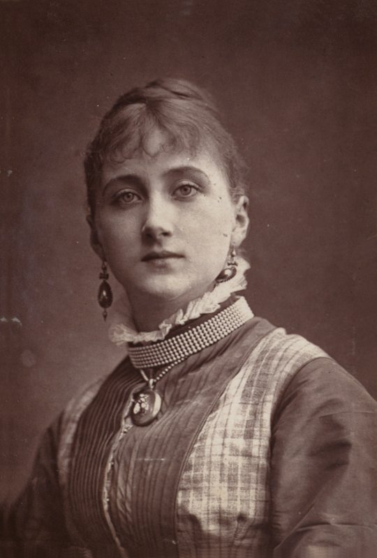 Maud Branscombe alkotó: English Photographer