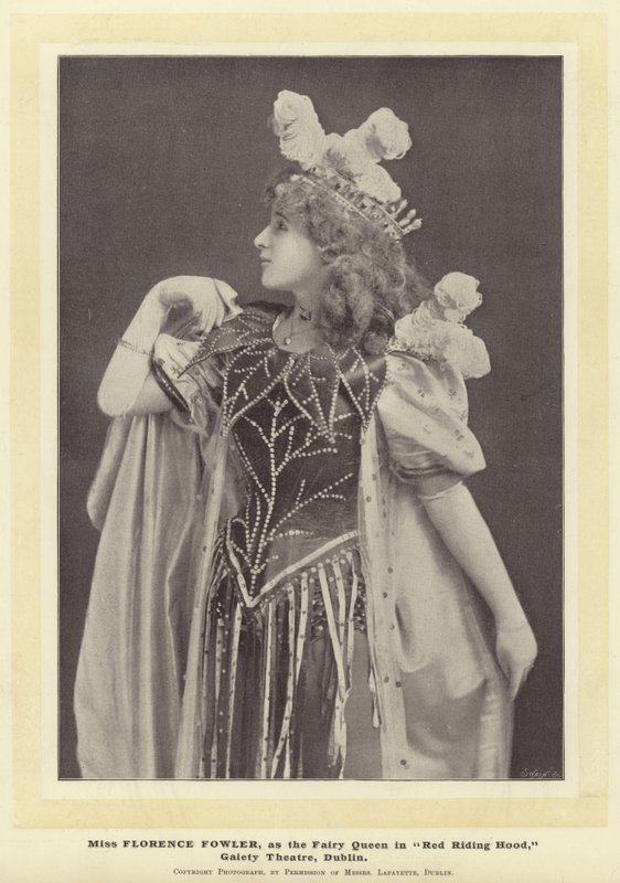 Florence Fowler kisasszony, mint a tündérkirálynő a Red Riding Hoodban, Gaiety Theatre, Dublin alkotó: English Photographer