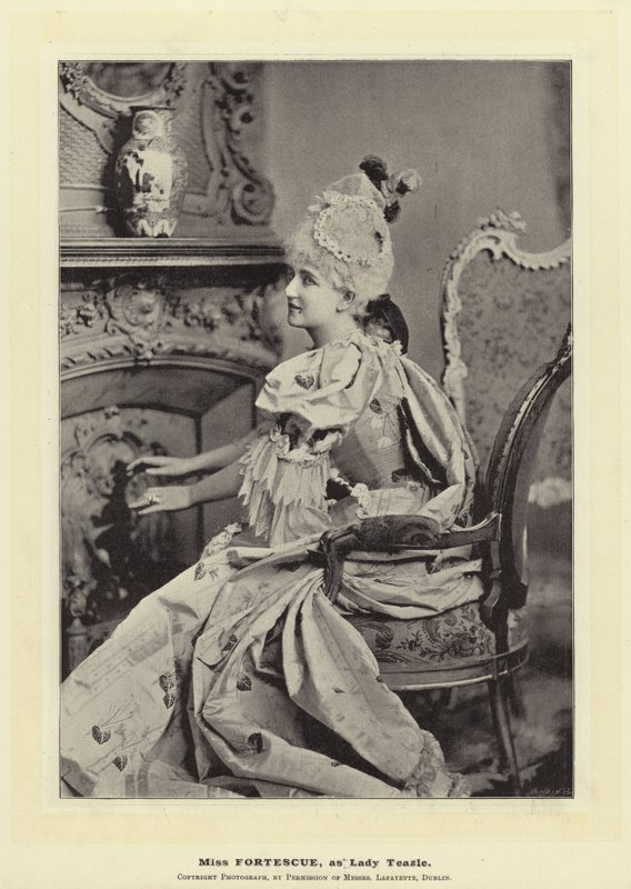 Miss Fortescue, mint Lady Teazle alkotó: English Photographer
