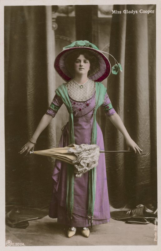Gladys Cooper kisasszony alkotó: English Photographer