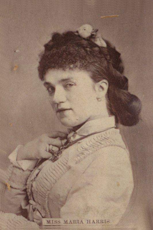 Maria Harris kisasszony alkotó: English Photographer