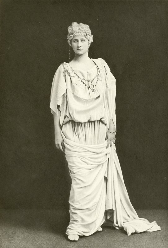 Miss Mary Anderson mint Hermione (mélynyomás) alkotó: English Photographer