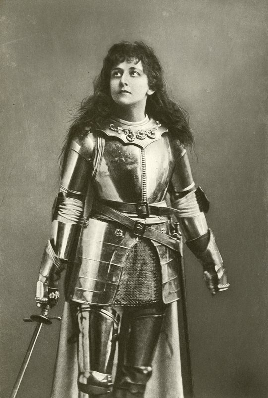 Miss Mary Kingsley mint Joan of Arc (mélynyomás) alkotó: English Photographer