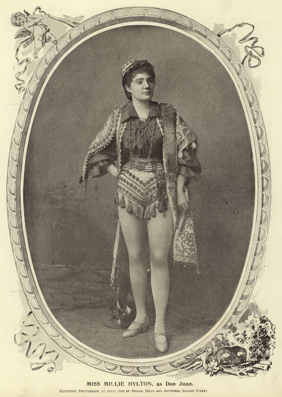 Miss Millie Hylton, mint Don Juan alkotó: English Photographer