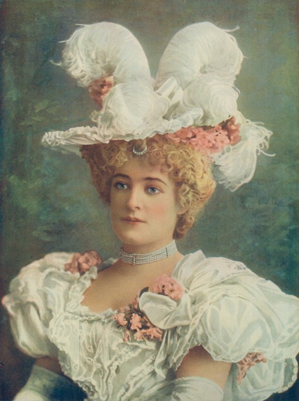 Stella Gastelle kisasszony alkotó: English Photographer