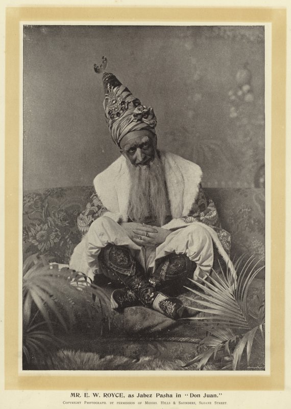Mr E W Royce, mint Jabez pasha a Don Juanban alkotó: English Photographer
