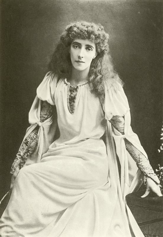 Mrs Beerbohm Tree, mint Ophelia (mélynyomás) alkotó: English Photographer