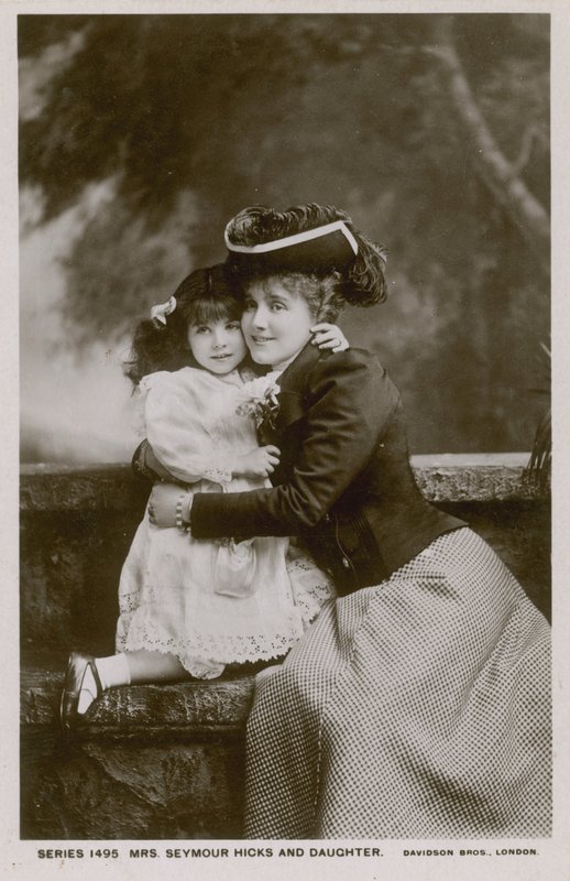 Mrs. Seymour Hicks és lánya alkotó: English Photographer