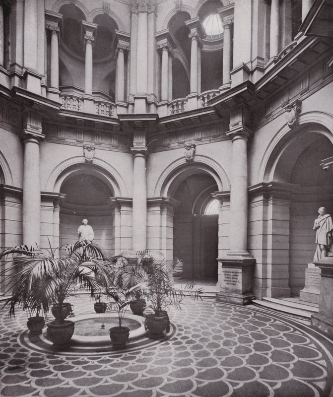 National Gallery of British Art, a Central Hall alkotó: English Photographer