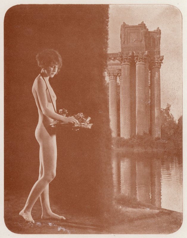 Nudista művészet: Athéni szobalány (fekete-fehér fotó) alkotó: English Photographer