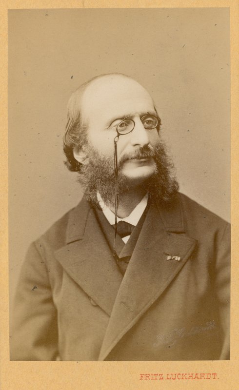 Offenbach alkotó: English Photographer