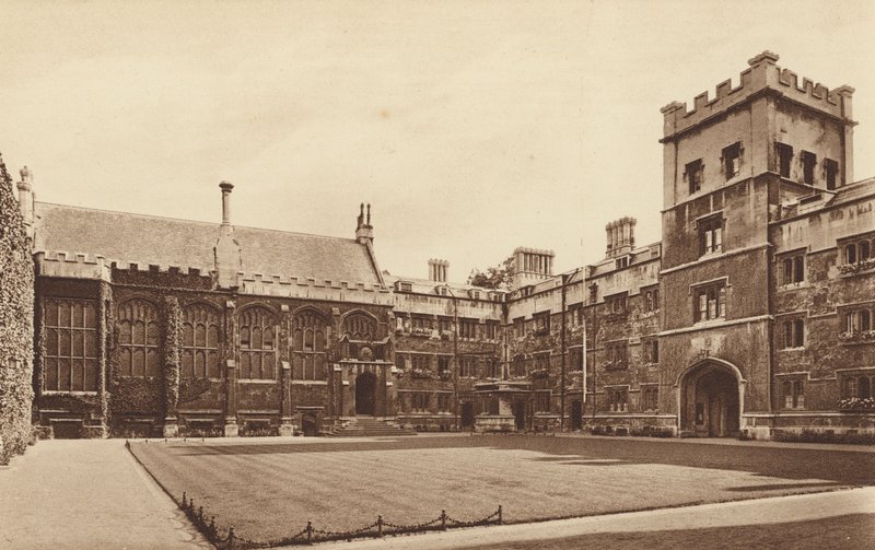 Oxford: College, The Quadrangle and Hall (fekete-fehér fotó) alkotó: English Photographer