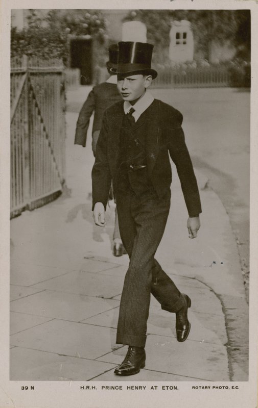Henry herceg képeslapja Etonban, 1913-ban alkotó: English Photographer