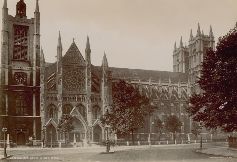 Képeslap a Westminster Abbey északi oldalának képével alkotó: English Photographer
