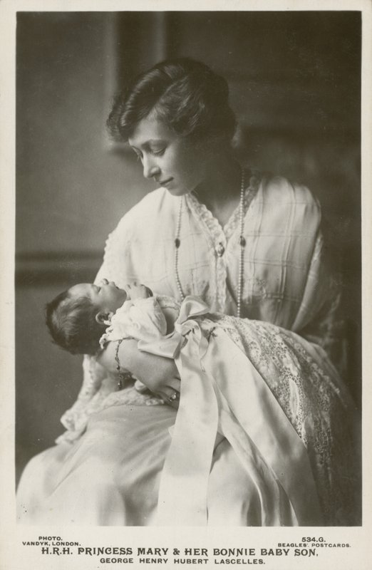 Mária hercegnő, Lascelles vikomtné legidősebb fiával, Györggyel alkotó: English Photographer