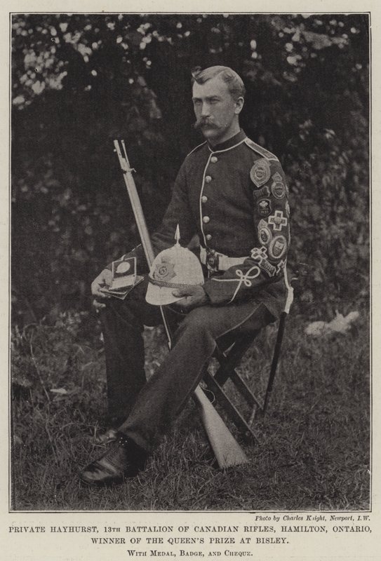 Hayhurst közlegény, a kanadai puskák 13. zászlóalja, Hamilton, Ontario, a Bisley-i Queens-díj nyertese, éremmel, jelvénnyel és csekkel alkotó: English Photographer