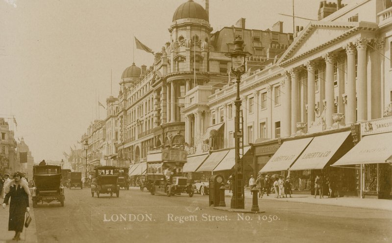 Regent Street, London alkotó: English Photographer