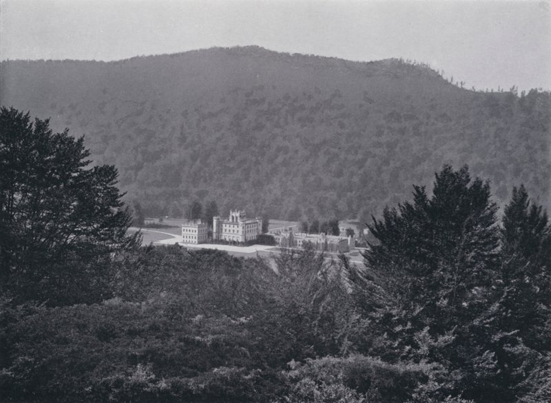 Skócia: Taymouth Castle (f/w fotó) alkotó: English Photographer