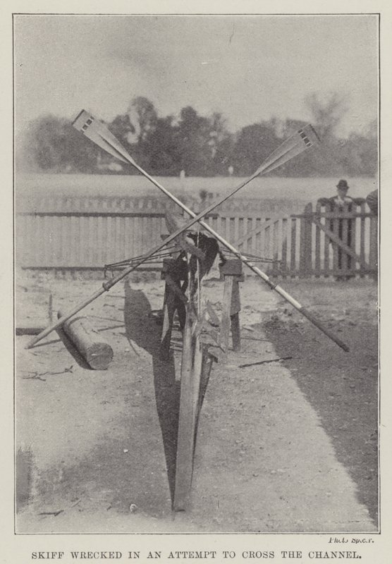 Skiff tönkrement a Csatornán való átkelési kísérlet során alkotó: English Photographer