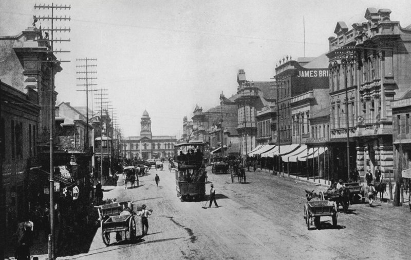 Dél-Afrika: Main Street, Port Elizabeth (f/w fotó) alkotó: English Photographer