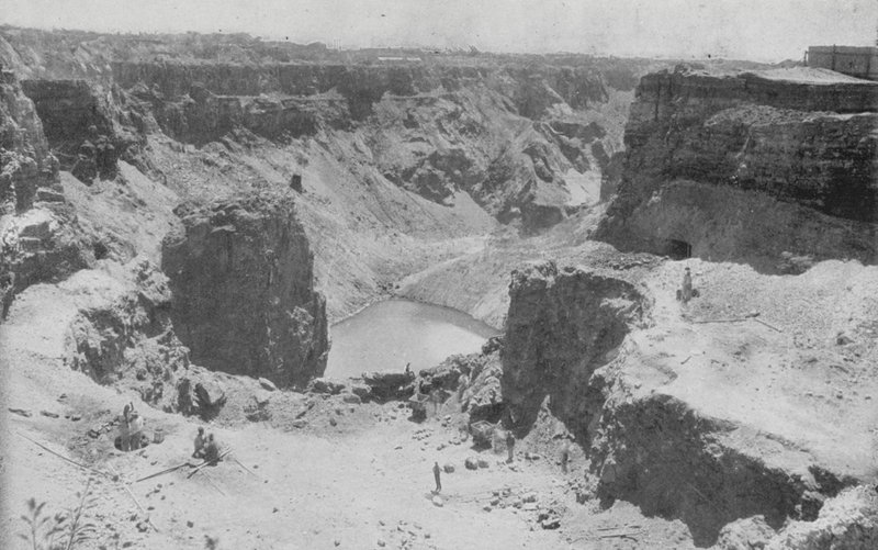 Dél-Afrika: Open Workings, Kimberley (f/w fotó) alkotó: English Photographer