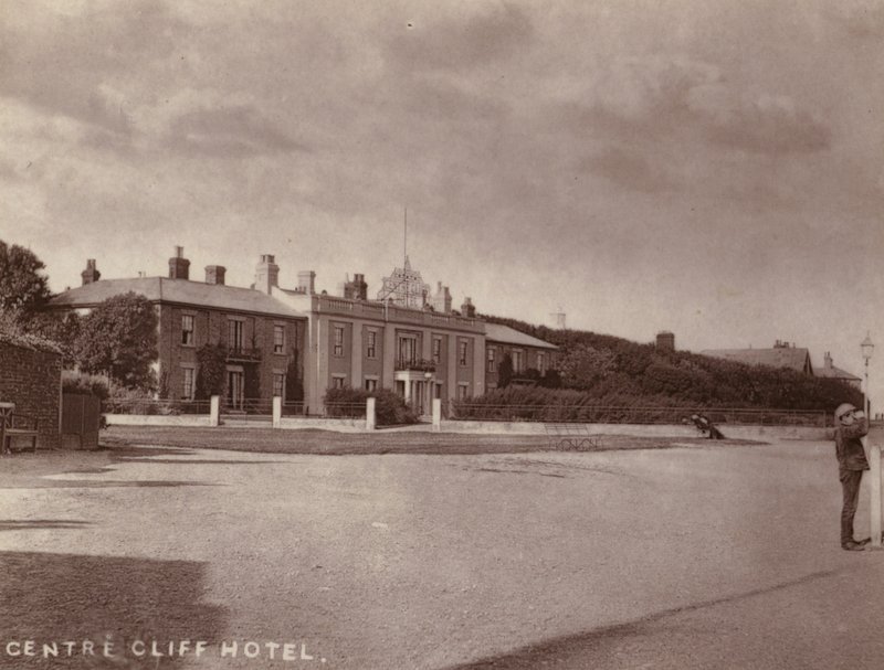 Southwold: Center Cliff Hotel (f/w fotó) alkotó: English Photographer