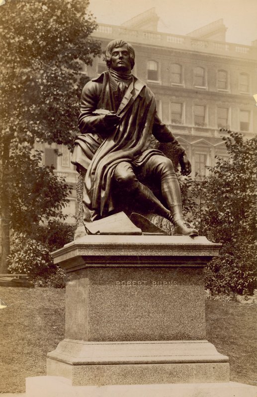 Robert Burns szobra alkotó: English Photographer