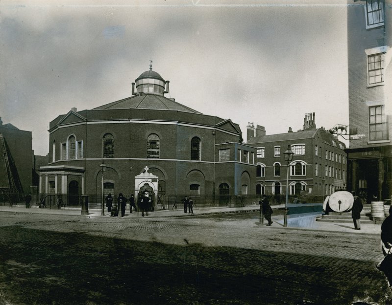 Surrey kápolna, Blackfriars Road, Southwark (Rowland Hills Chapel) alkotó: English Photographer
