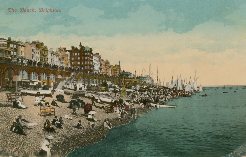 The Beach, Brighton. 1913-ban feladott képeslap. alkotó: English Photographer