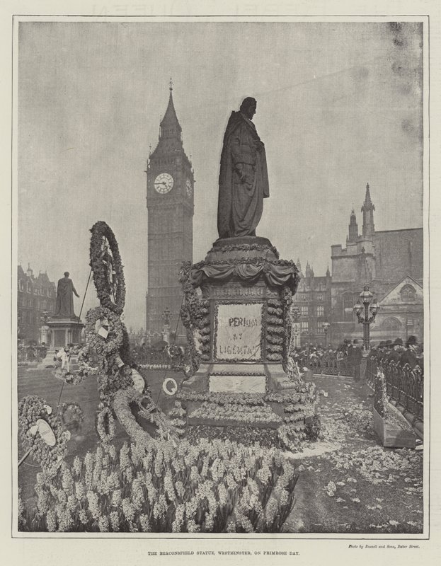 A Beaconsfield-szobor, Westminster, a Primrose napján alkotó: English Photographer