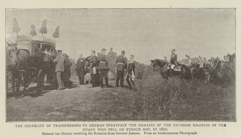 Az 1870-ben francia földre esett porosz gárda katonák földi maradványainak német területre történő átszállításának ünnepsége alkotó: English Photographer