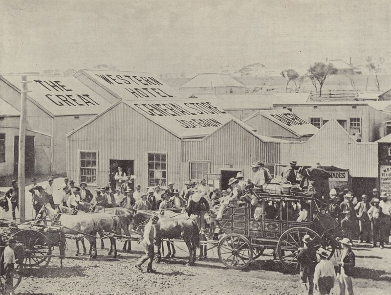 A Coach Office, Bayley Street, Coolgardie, WA alkotó: English Photographer