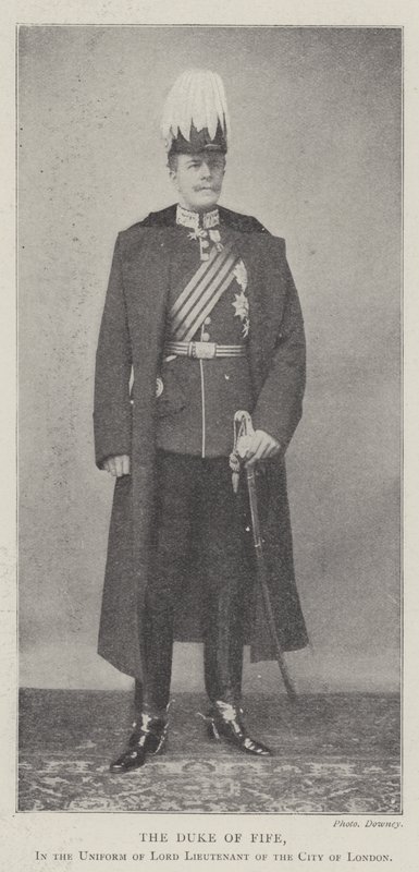Fife hercege, a londoni főhadnagy egyenruhájában alkotó: English Photographer