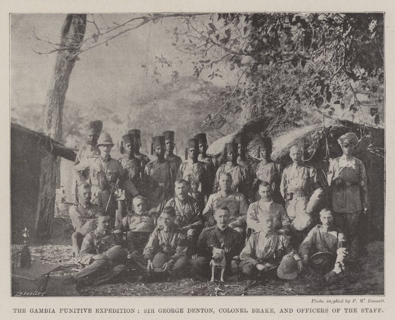 A gambiai büntetőexpedíció, Sir George Denton, Brake ezredes és a törzstisztek alkotó: English Photographer