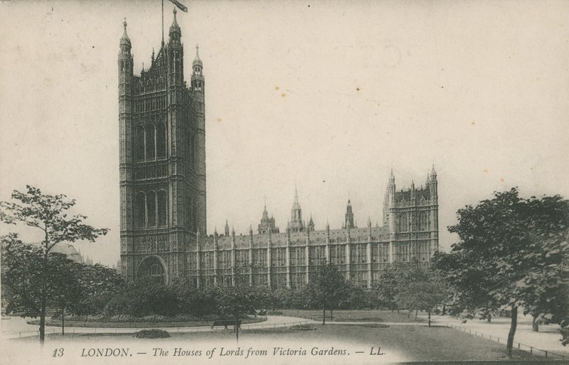 A Lordok Háza a londoni Victoria Gardensből alkotó: English Photographer