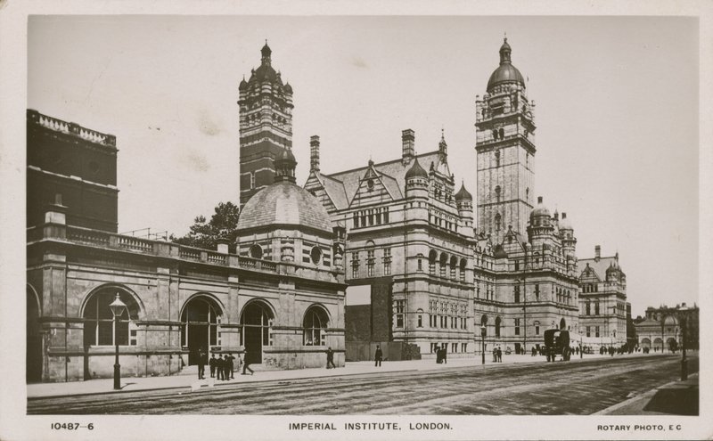 A londoni Imperial Institute alkotó: English Photographer