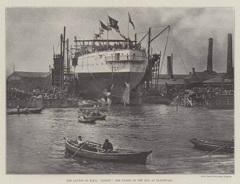 A HMS Albion, a Blackwall siklóján lévő hajó felbocsátása alkotó: English Photographer